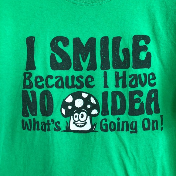 Fruit Of The Loom Smile Mushroom Green T-Shirt - Picture 2 of 4